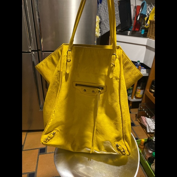 BALENCIAGA TOTE - Picture 1 of 8